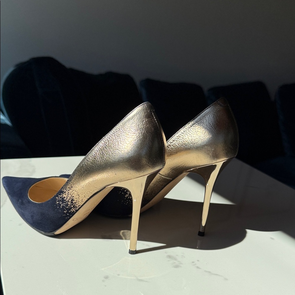 Jimmy Choo Elegant Navy and Gold Heels - Picture 2 of 9
